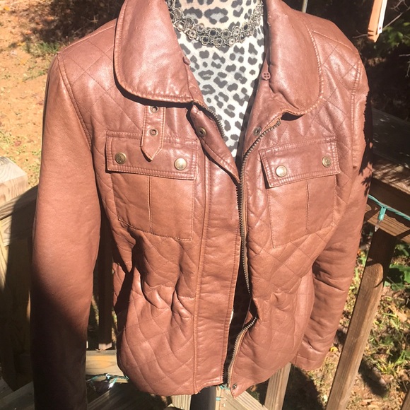 🌲SOLD🤶🏻Giacca Brown Pleather Draw String Fitted - Picture 2 of 8